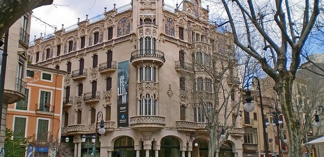 Fundacio La Caixa