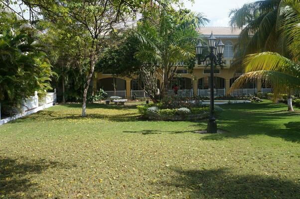 SeaGarden Beach Resort