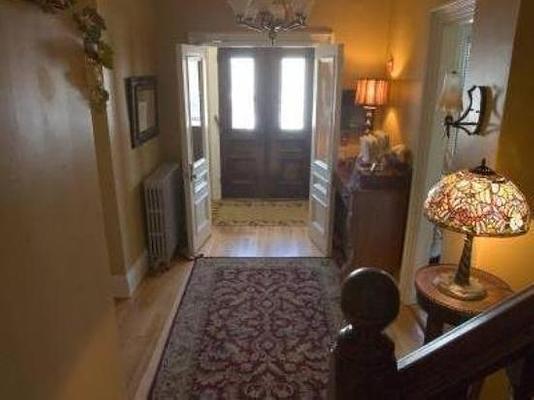 Morrill Mansion Bed & Breakfast