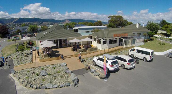 Tahuna Beach Holiday Park and Motel