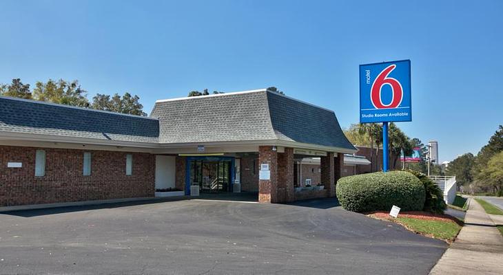 Motel 6 Tallahassee Downtown