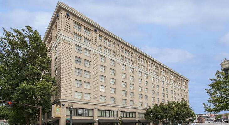Embassy Suites by Hilton Portland Downtown