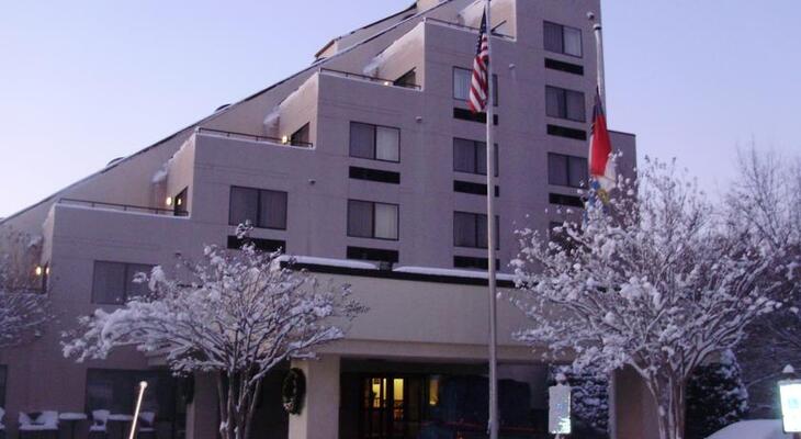 Best Western Plus Raleigh Crabtree Valley Hotel
