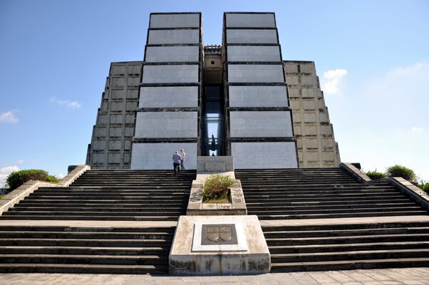 Columbus Lighthouse (Faro A Colon)