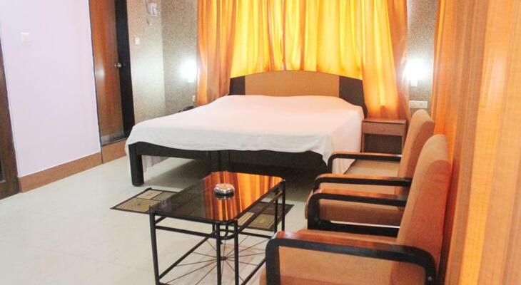 Capital O 10765 Hotel Tanish