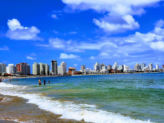 Playa Mansa