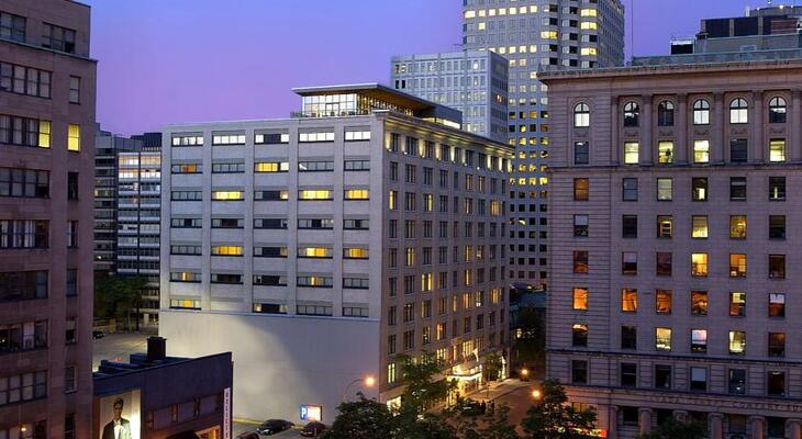 Le Square Phillips Hotel & Suites