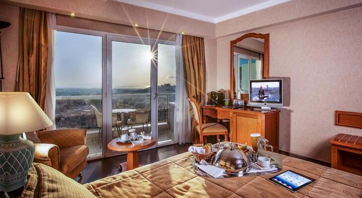 St. George Lycabettus Lifestyle Hotel