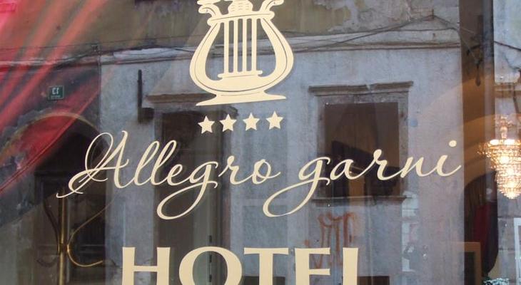 Allegro Hotel