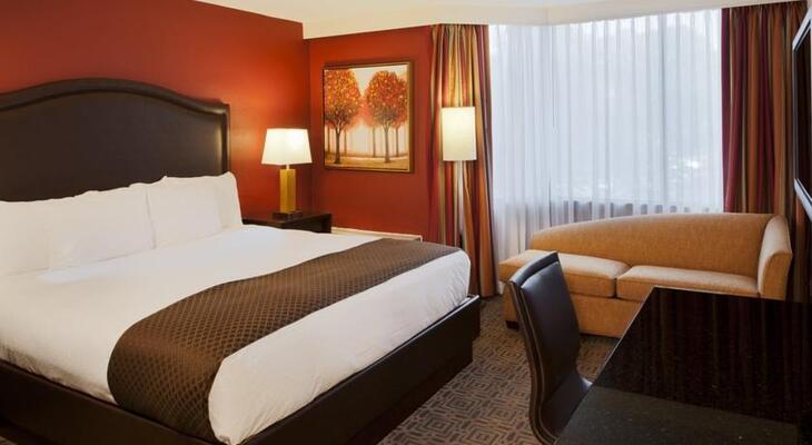 DoubleTree by Hilton Hotel St. Louis - Chesterfield