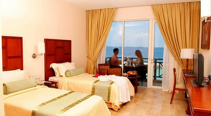 Hulhule Island Hotel