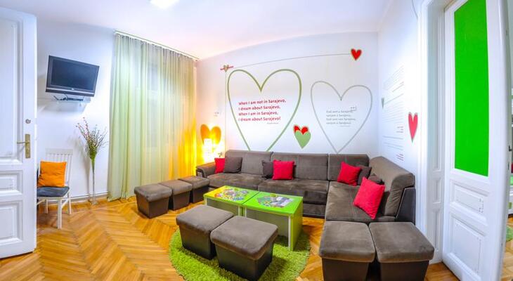 Hostel For Me
