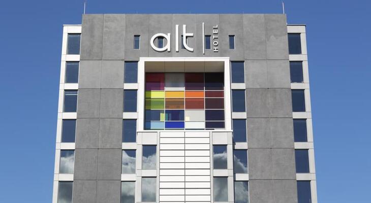Alt Hotel Toronto Airport