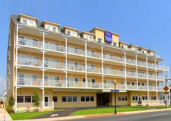 Gateway Hotel & Suites, Ascend Hotel Collection
