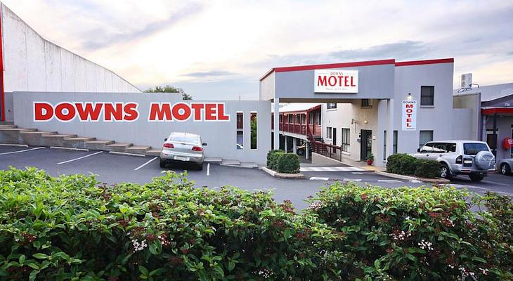 Downs Motel