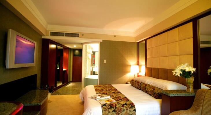 Central Hotel