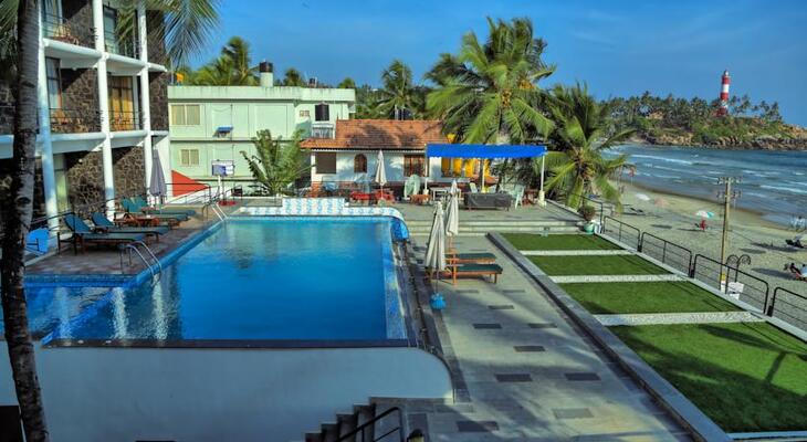 Beach Hotel Neelakanta
