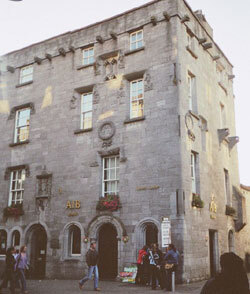Lynch's Castle