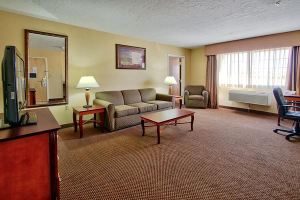 Holiday Inn & Suites Albuquerque Airport, an IHG Hotel