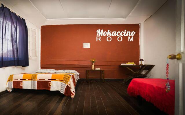 La Casa Cafe Guesthouse
