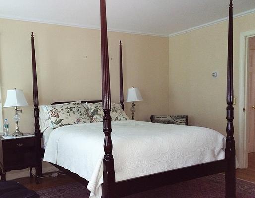 Annie Brownell House Bed & Breakfast