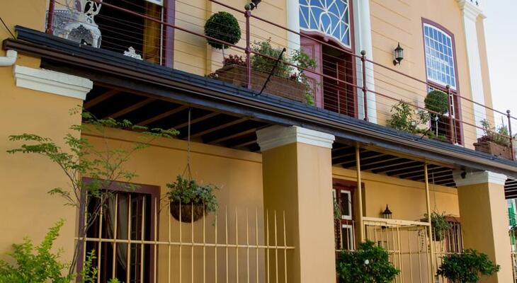Dutch Manor Antique Hotel