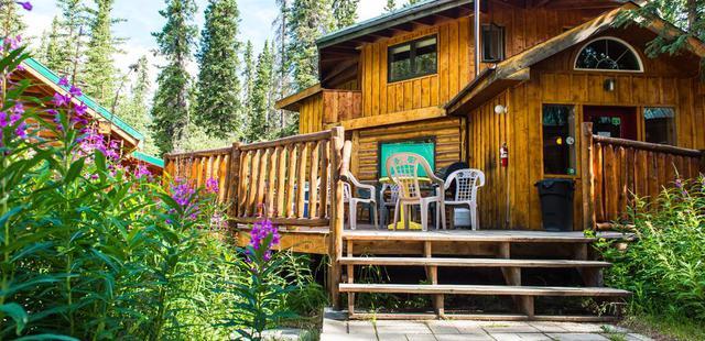 Denali Hostel & Cabins