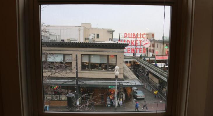 The Green Tortoise Hostel Seattle