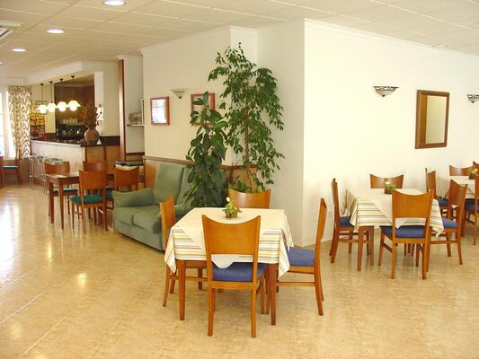 Geminis Hotel