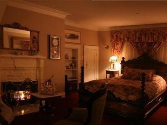 Cedar Gables Inn
