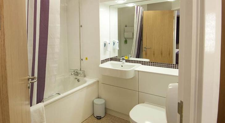 Premier Inn Edinburgh Central (Lauriston Place) hotel