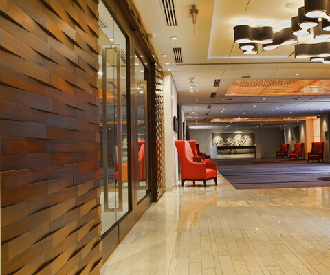 Doubletree By Hilton Montreal