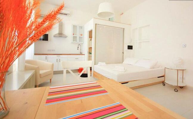 Two Pillows Boutique Hostel