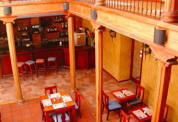 La Cofradia Pub-House