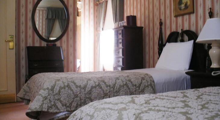 Stanyan Park Hotel
