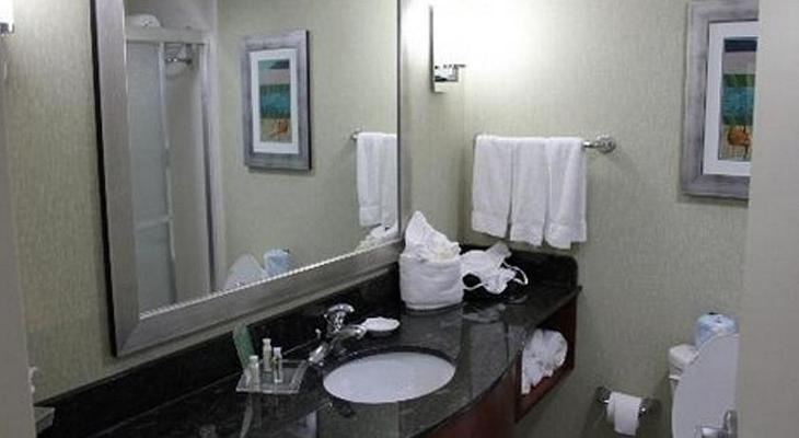 Holiday Inn & Suites Virginia Beach - North Beach, an IHG Hotel