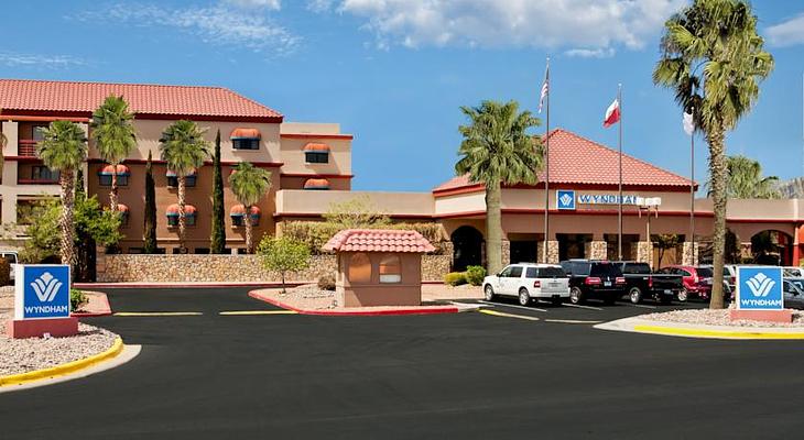 Wyndham El Paso Airport Hotel and Water Park