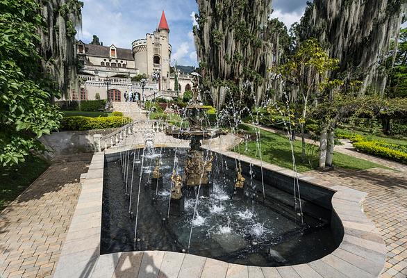 El Castillo Museo y Jardines