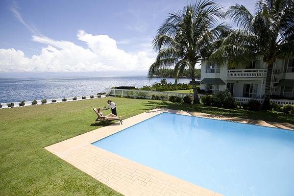 Madang Lodge Hotel