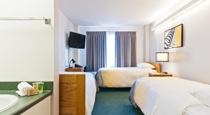 YWCA Hotel Vancouver
