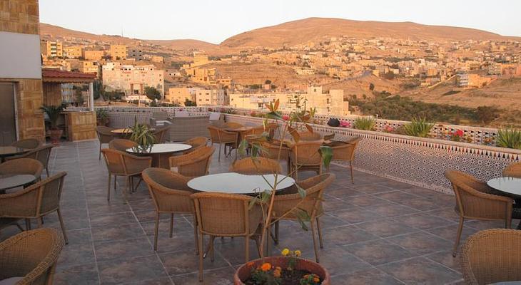 Petra Moon Hotel