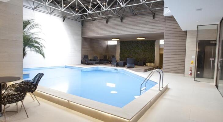 Bourbon Curitiba Hotel & Suites