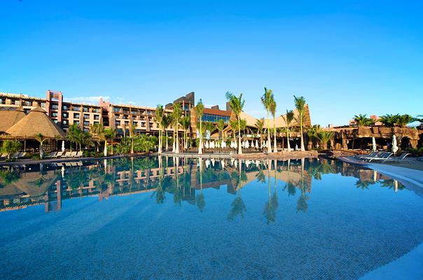 Lopesan Baobab Resort