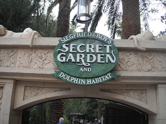 Secret Garden & Dolphin Habitat