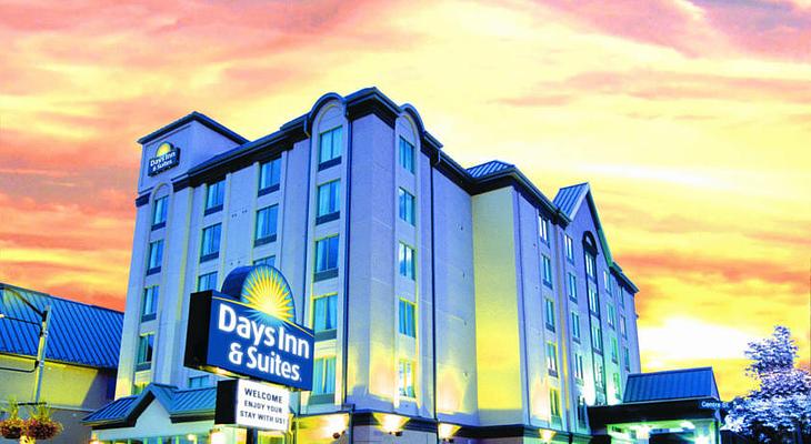 Days Inn by Wyndham Niagara Falls Centre St. By the Falls