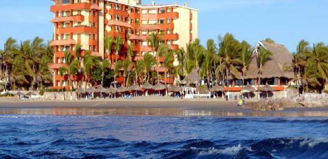 Luna Palace Hotel & Suites