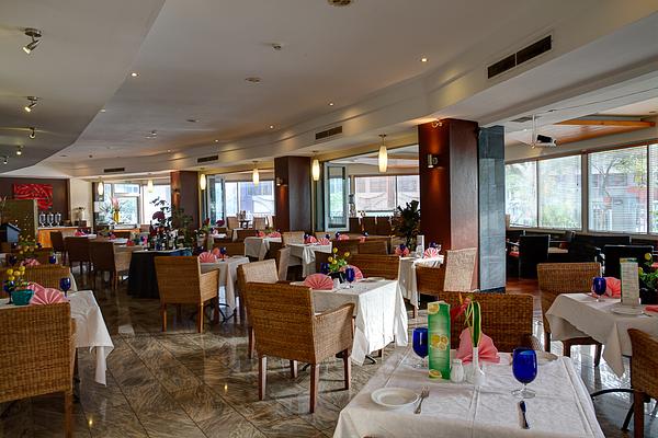 Tanoa Plaza Hotel
