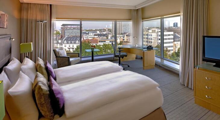 Hilton Frankfurt City Centre
