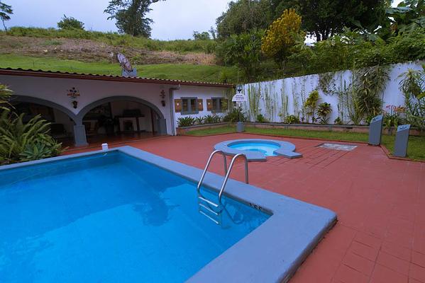 Hotel Los Heroes