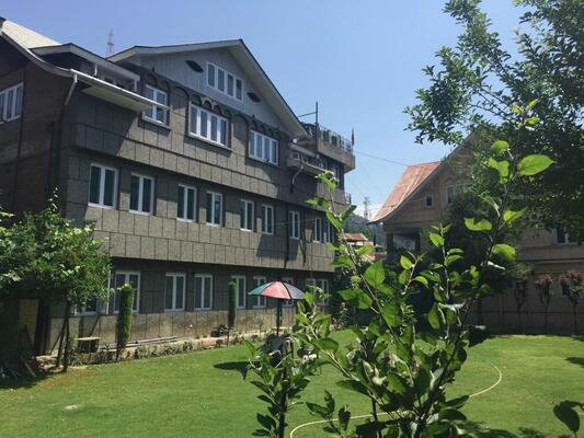 Hotel Humza